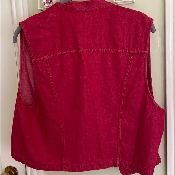 Cute vest—worn but in good condition - Picture 4 of 4